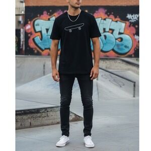 NWOT FRENCH CONNECTION Mens Size L Skateboard Graphic T-Shirt